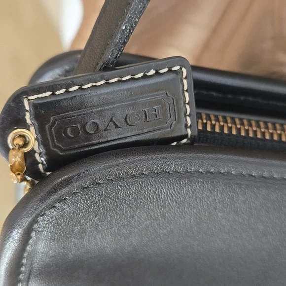 Vintage Coach Sutton Y2K Leather Crossbody Shoulder Bag ZipTop Outside Pockets - Picture 5 of 16